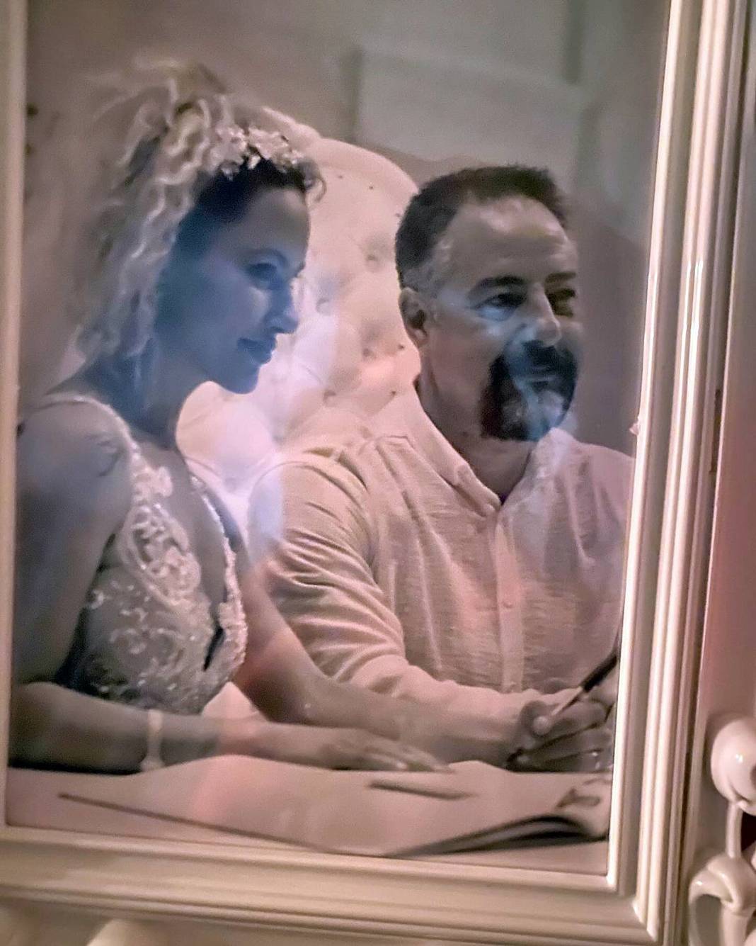 Yıldız Asyalı'dan sürpriz nikah: O iş insanıyla sessiz sedasız evlendi! Sevindiren haberi sosyal medyadan duyurdu 1